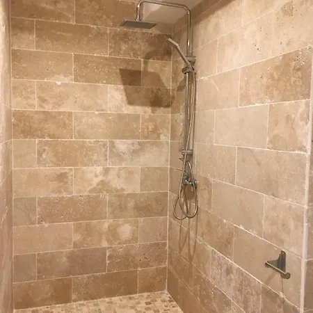 Rinesa بورْتِكْسْيو